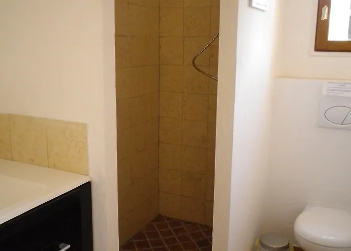 Oda ve Kahvaltı D'hotes Alize