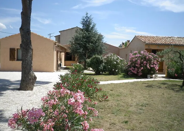 Oda ve Kahvaltı D'hotes Alize Grimaud